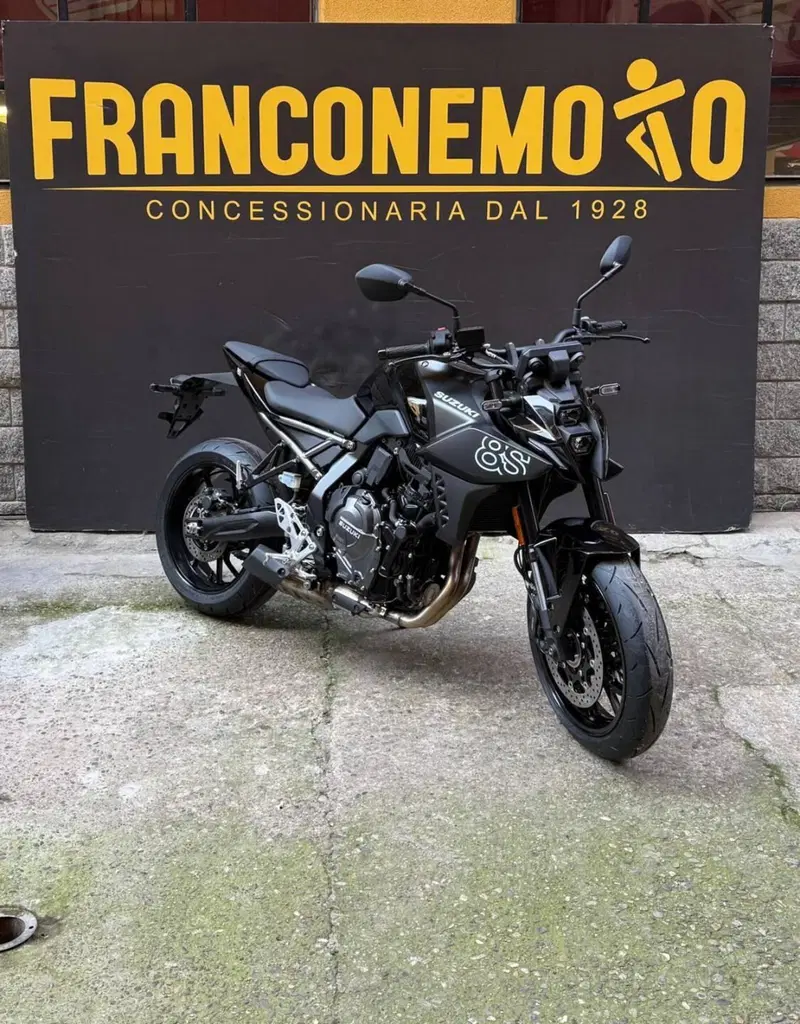 Suzuki GSX-8S (2025 - 26) (9)