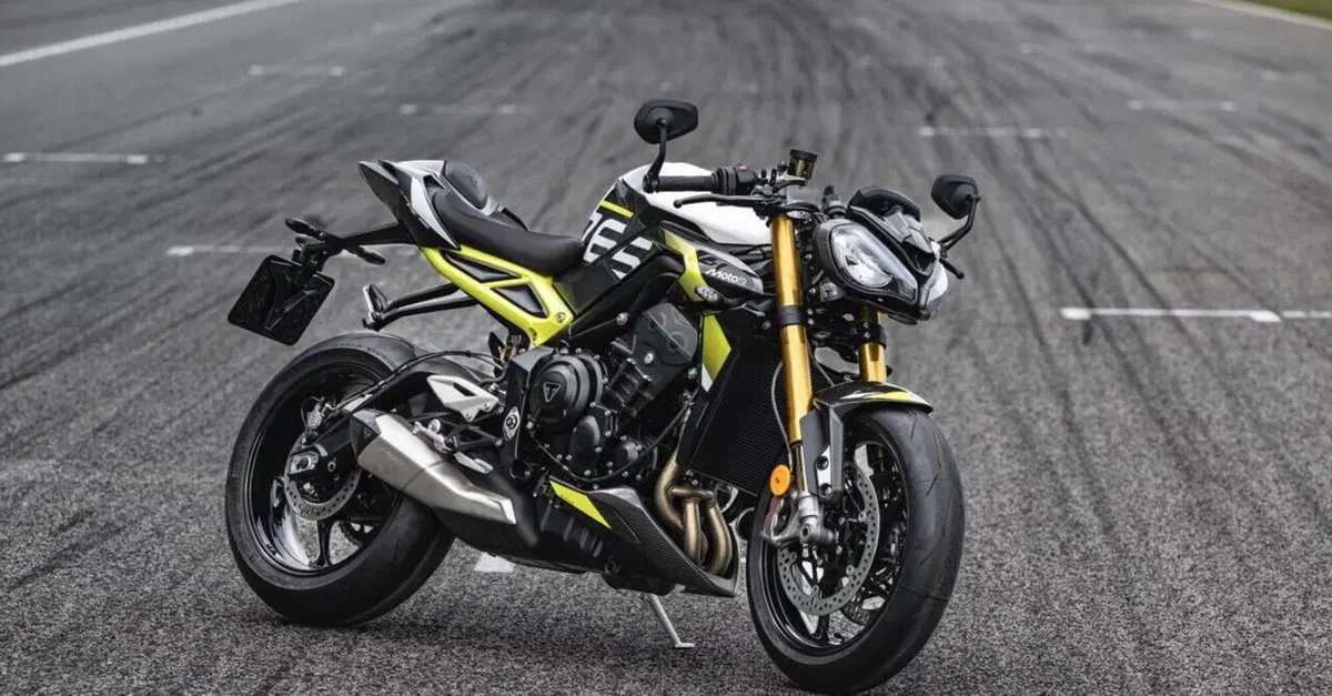 Due Street Triple Moto2&trade; Edition in palio: Triumph lancia il Triple Trophy 2026