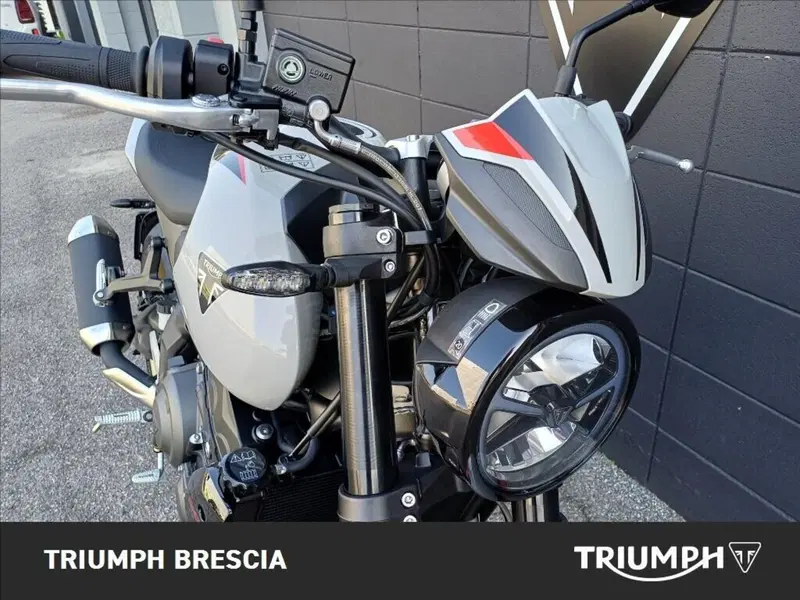 Triumph Trident 800 (2026) (8)