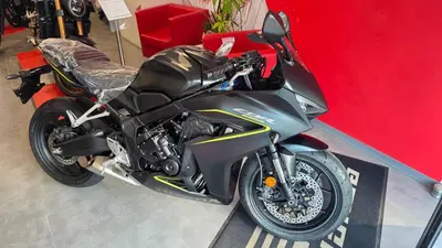 Honda CBR 650 R E-Clutch (2024 - 26) nuova
