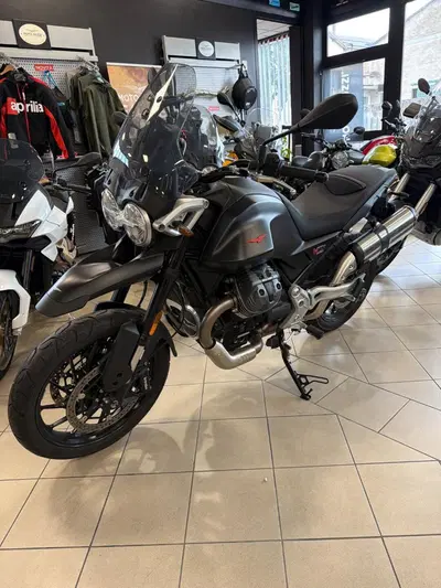Moto Guzzi V85 Strada (2024 - 26) usata