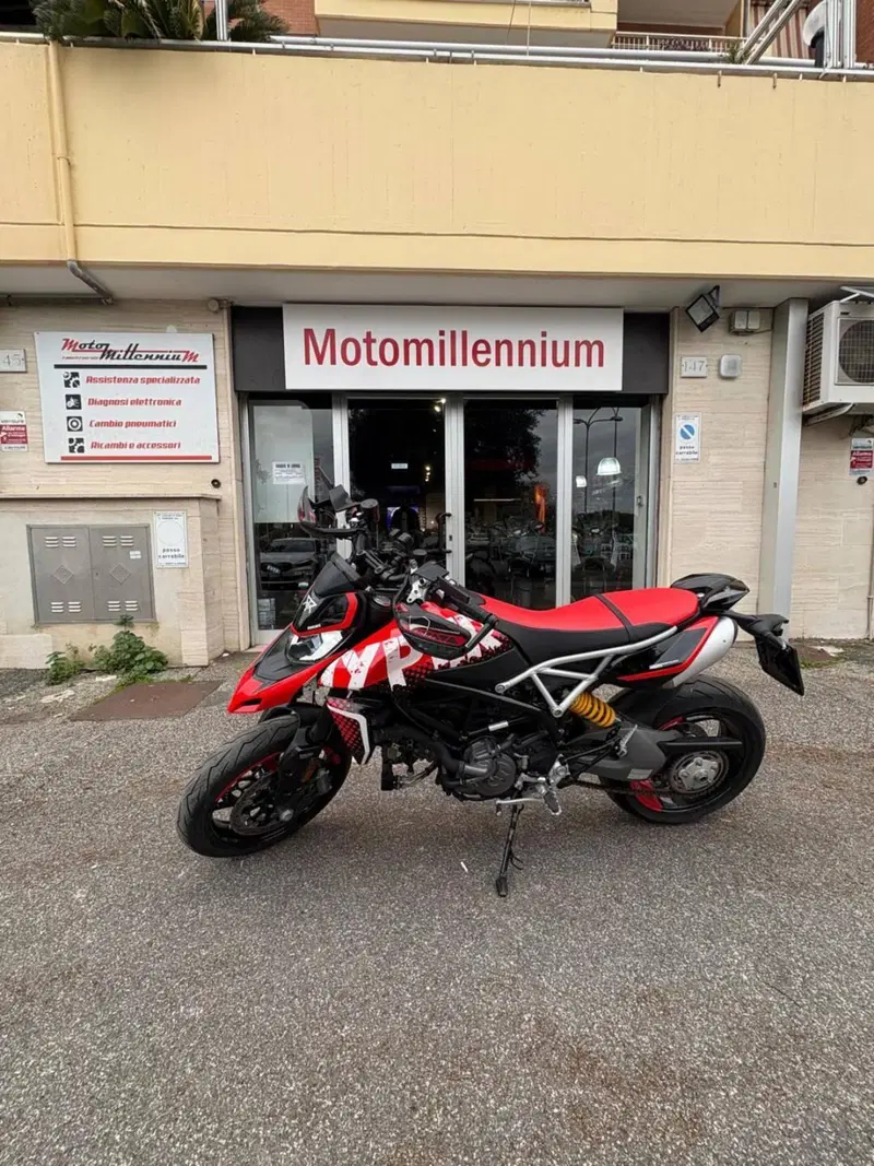 Ducati Hypermotard 950 RVE (2022 - 25) (2)