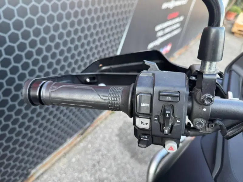 Honda Transalp XL750 (2023 - 24) (15)