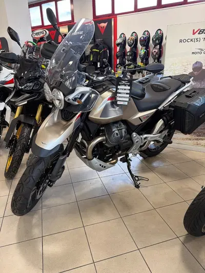 Moto Guzzi V85 TT Travel (2024 - 26) nuova