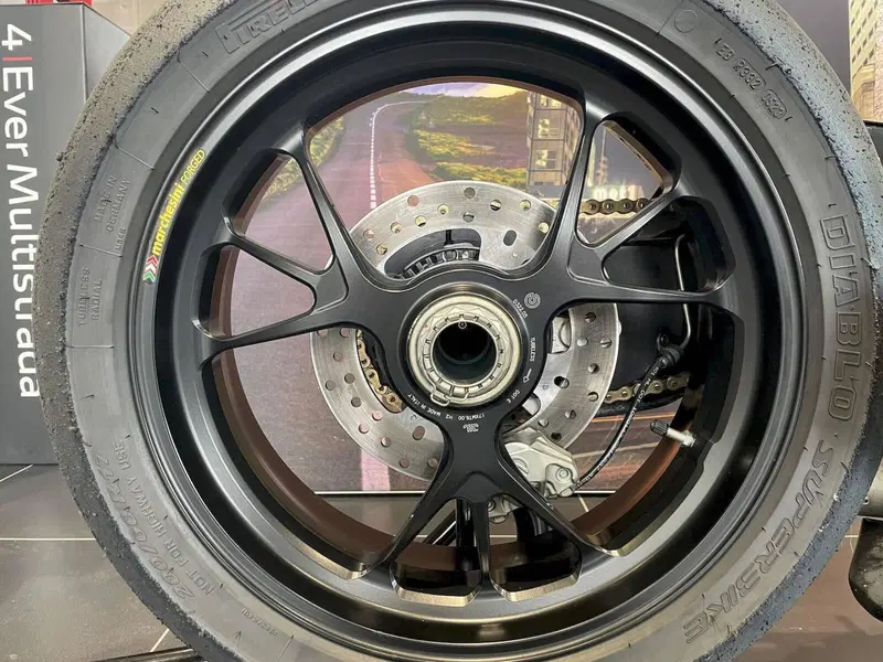Ducati Panigale V4 R 1000 (2019 - 20) (8)