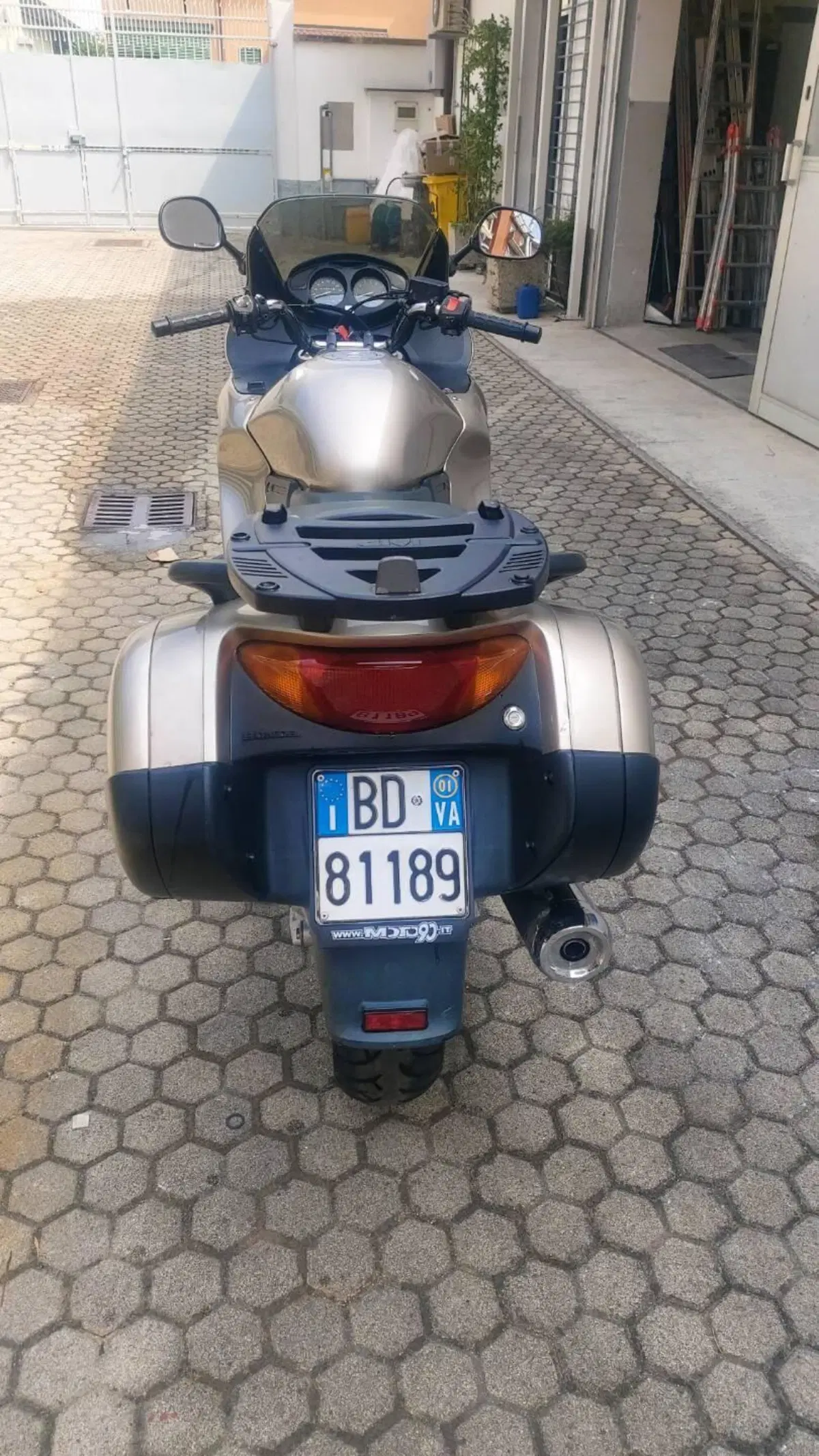 Honda Deauville 650 (1998 - 01) (4)