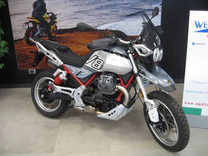 Moto Guzzi V85 TT (2024 - 26)