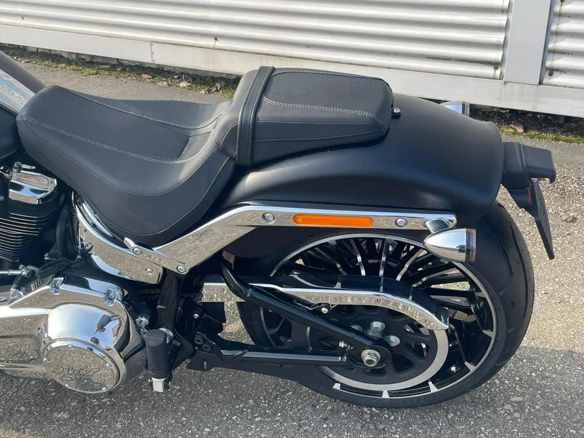 Harley-Davidson Breakout 117 (2025 - 26) (9)