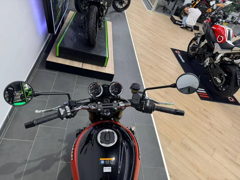 Kawasaki Z 900 RS SE (2026) (4)