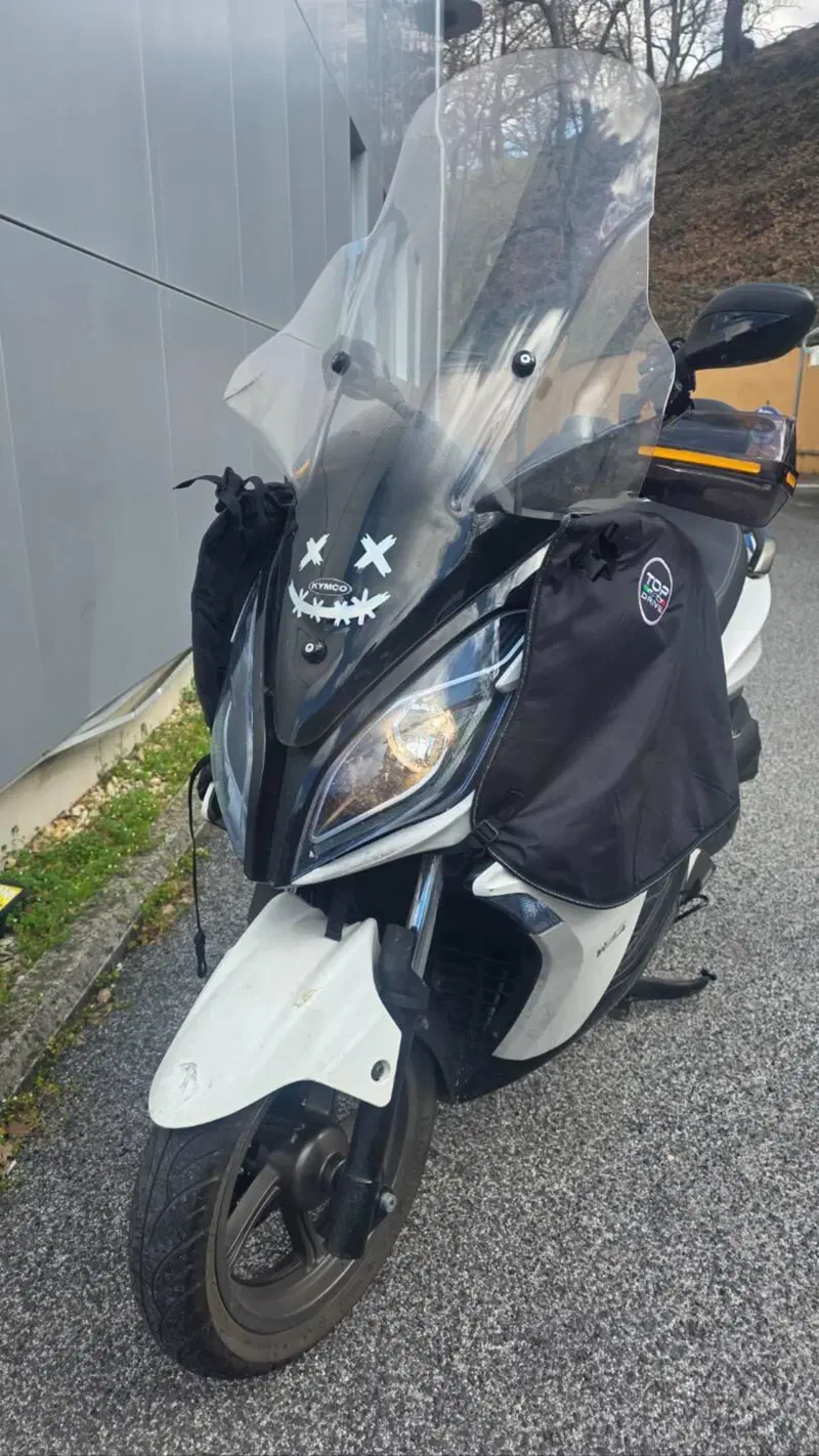 Kymco K-Xct 125i (2011 - 17) (4)