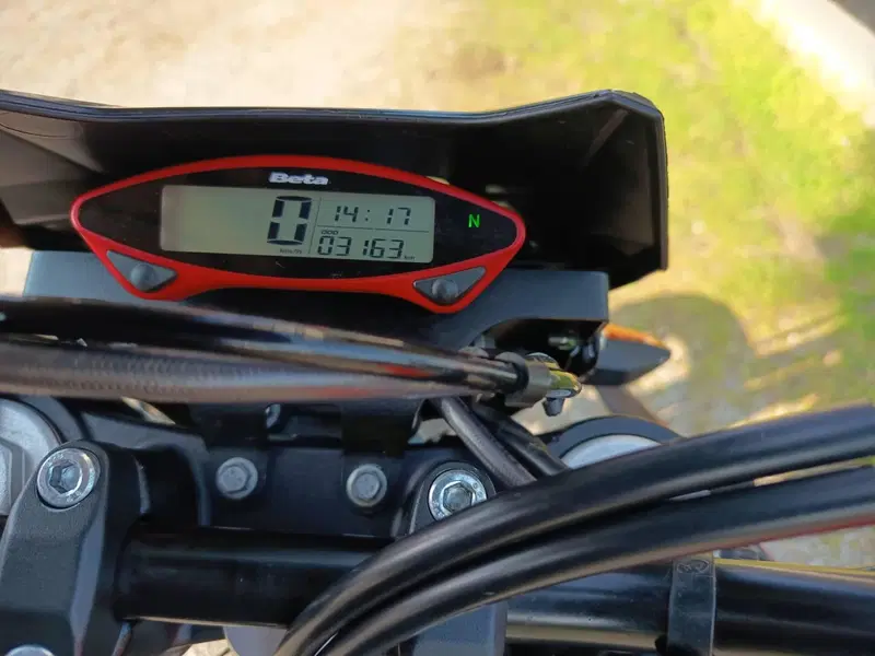 Betamotor RR 125 4T Motard T - X Special Edition (2025 - 26) (3)