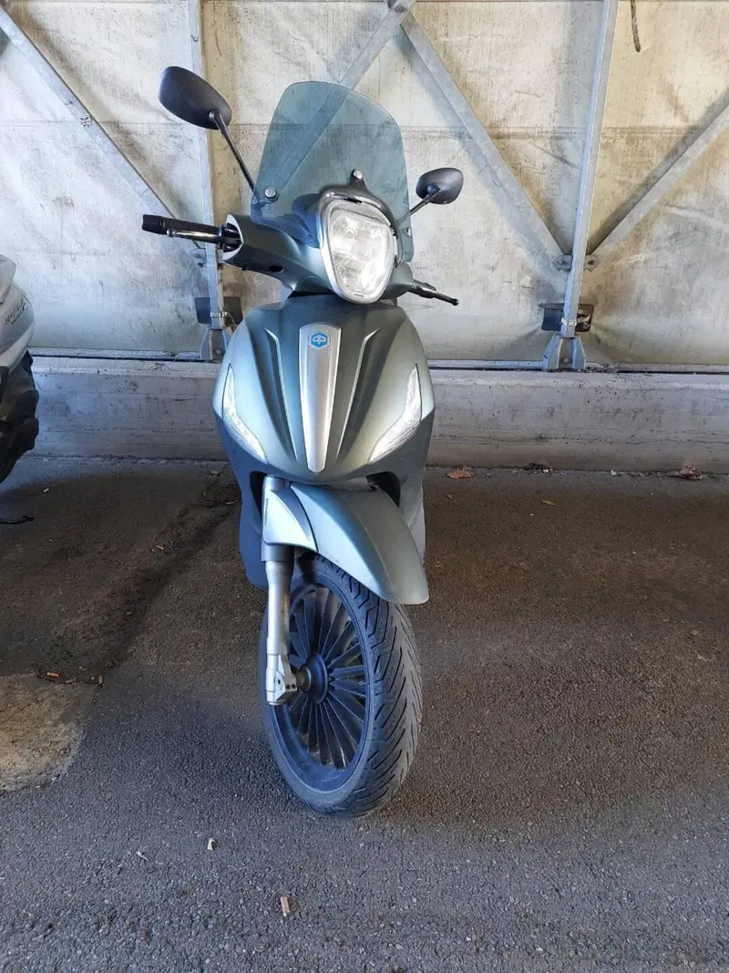 Piaggio Beverly 300 S i.e. ABS-ASR (2016 - 20) (2)