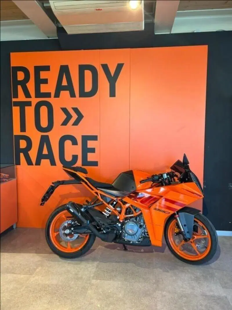 KTM RC 390 (2022 - 26)