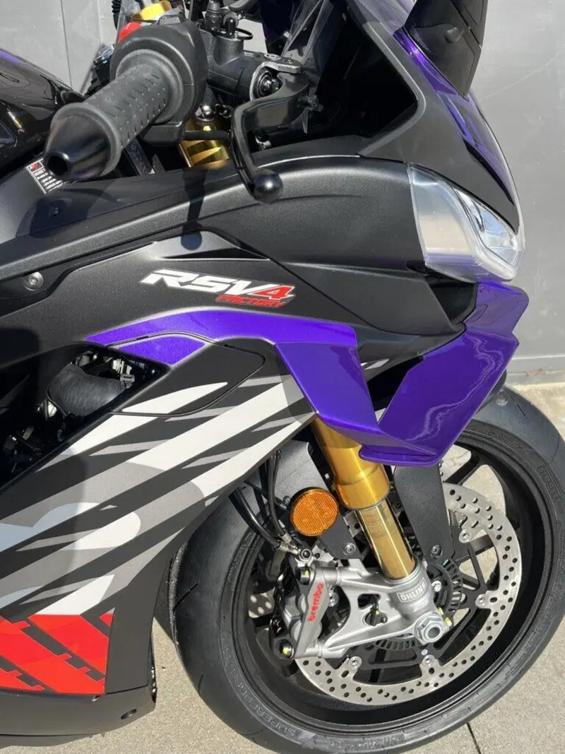 Aprilia RSV4 1100 Factory (2025 - 26) (4)