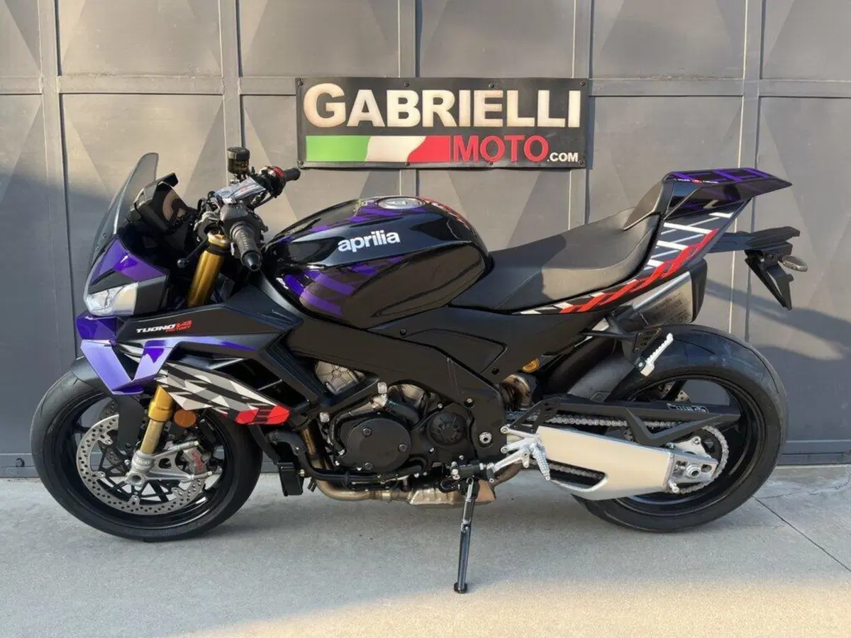 Aprilia Tuono V4 Factory (2025 - 26)