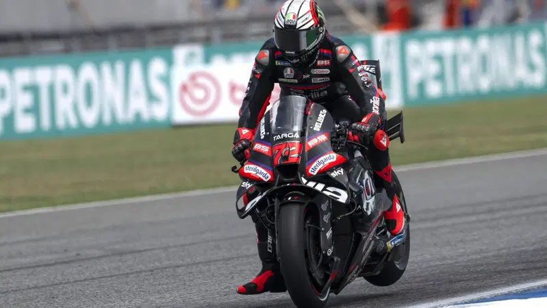 MotoGP 2026. GP di Thailandia. La prima pole 2026 &egrave; di... Marco Bezzecchi! Poi Marc M&aacute;rquez. Pecco Bagnaia solo 13&deg; [RISULTATI]