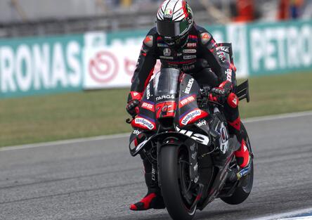 La prima pole 2026 è di... Bezzecchi! Poi Márquez. Bagnaia solo 13° [RISULTATI]