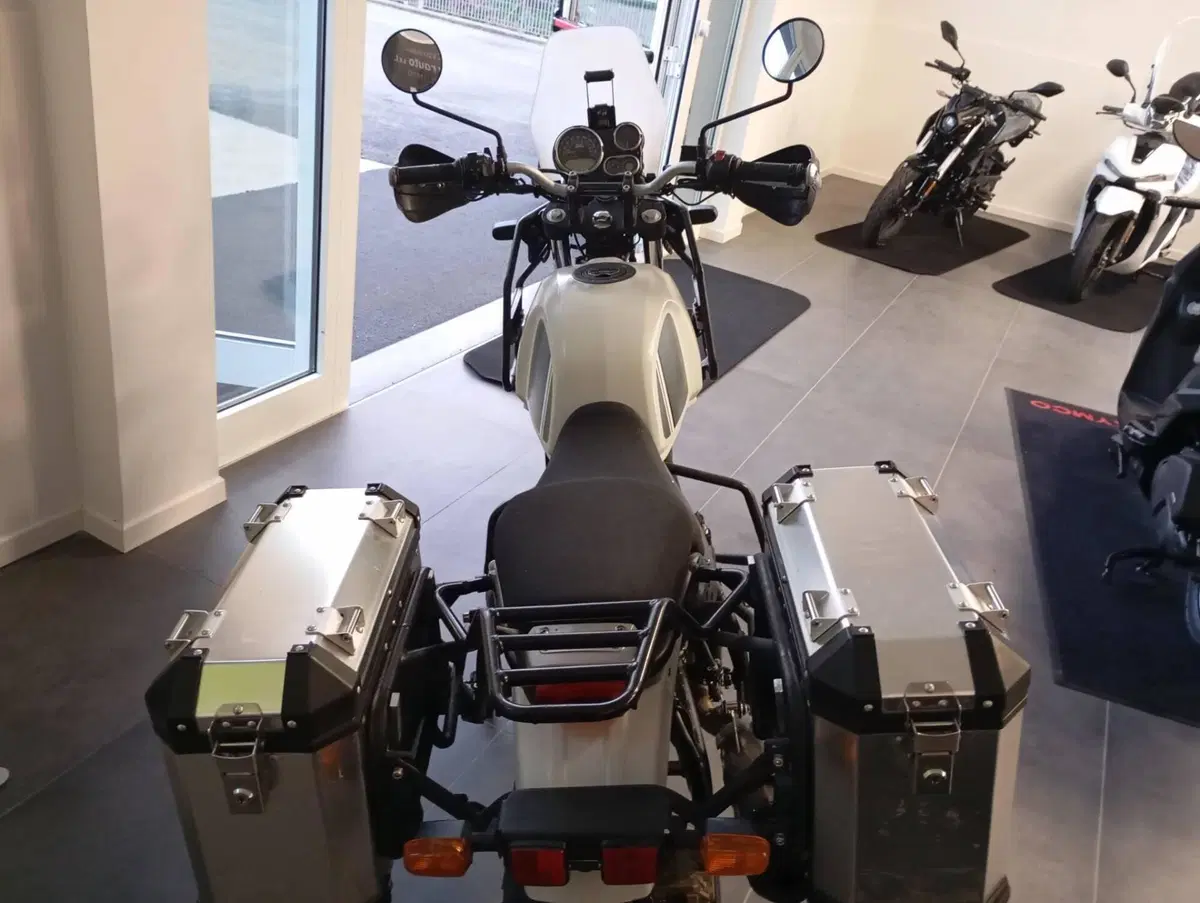 Royal Enfield Himalayan 411 (2017 - 20) (4)