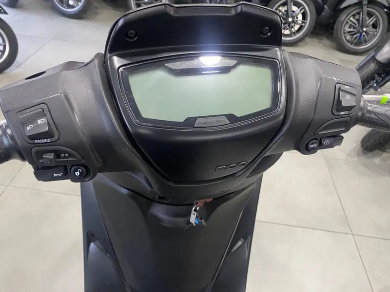 Piaggio Medley 200 S (2025 - 26) (4)