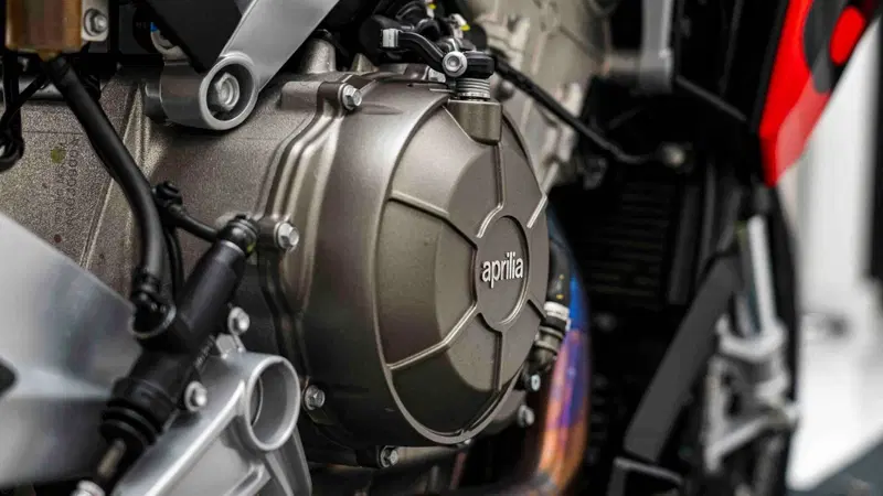 Aprilia Tuono 660 Factory (2022 - 24) (12)