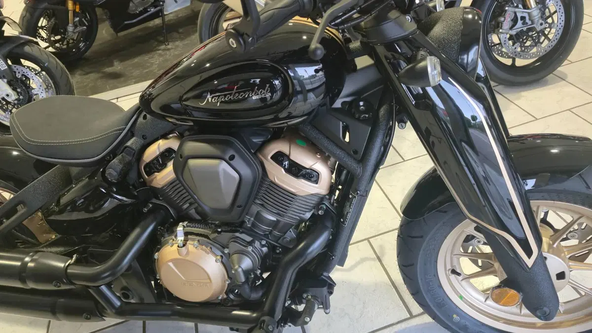 Benda Motorcycles Napoleon Bob 500 (2024 - 26) (4)