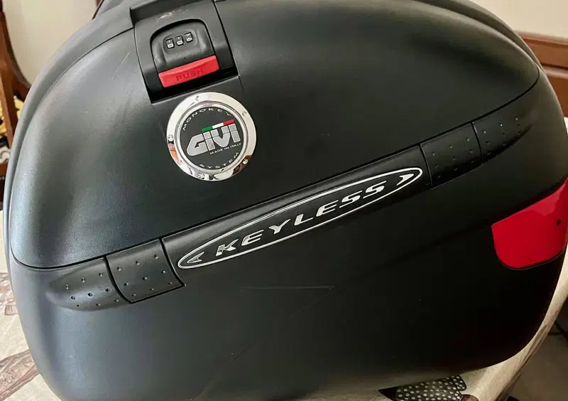 Valige laterali GIVI MONOKEY E41 (7)