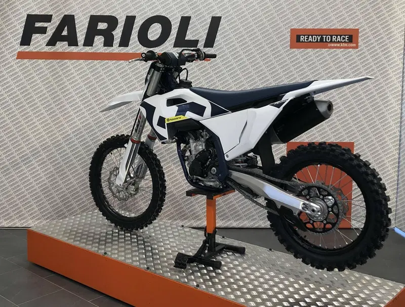 Husqvarna FC 250 (2026) (4)