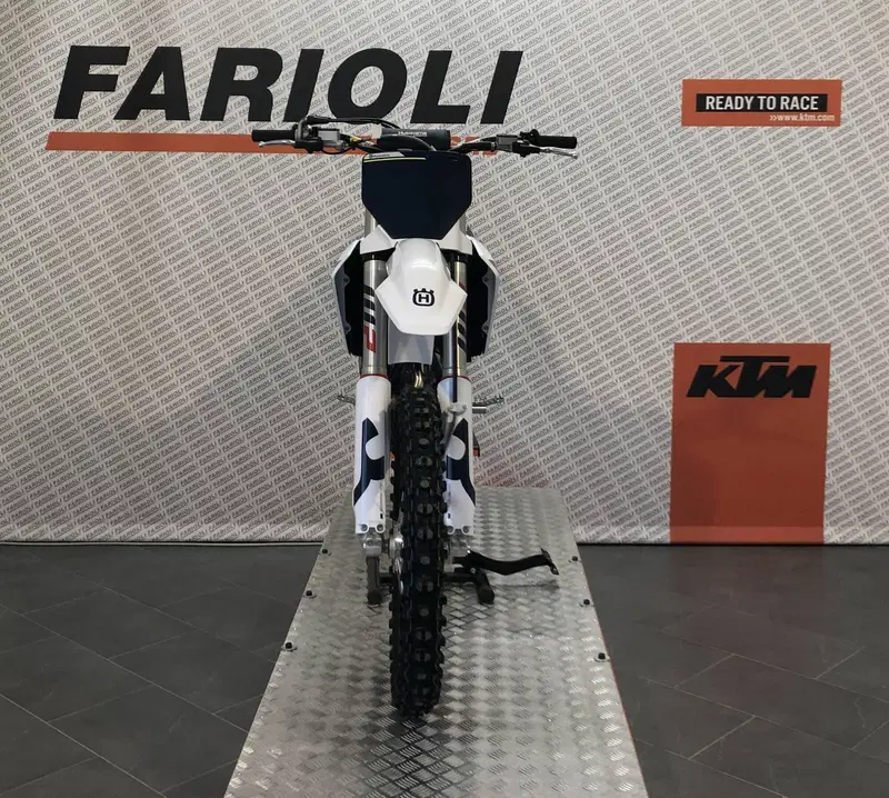 Husqvarna FC 250 (2026) (7)