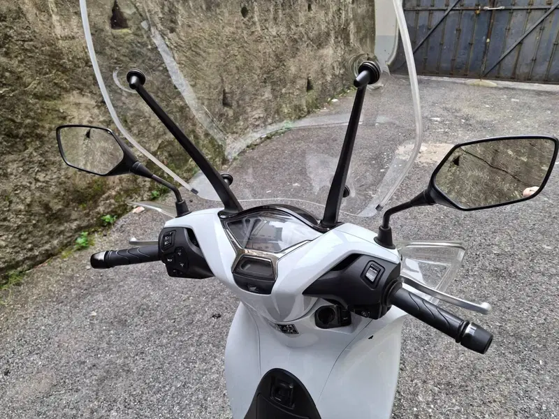 Honda SH 150i (2020 - 23) (8)
