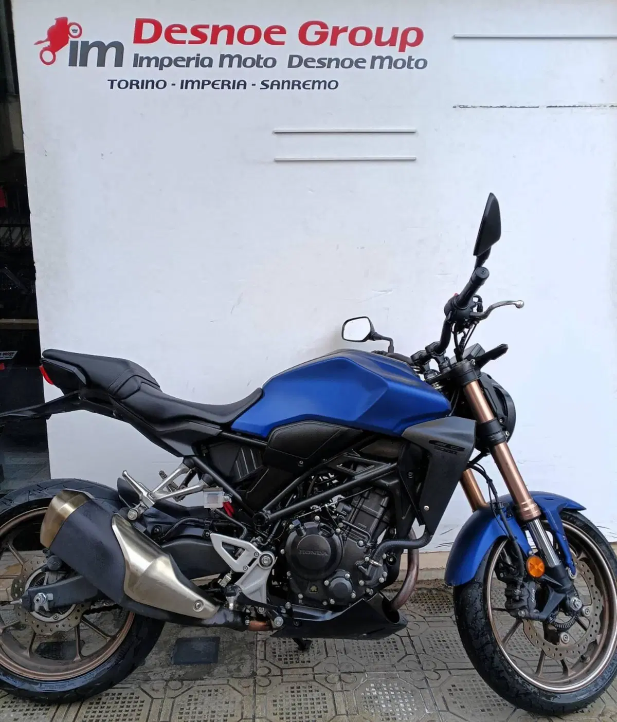 Honda CB 300 R (2022 - 26) (4)