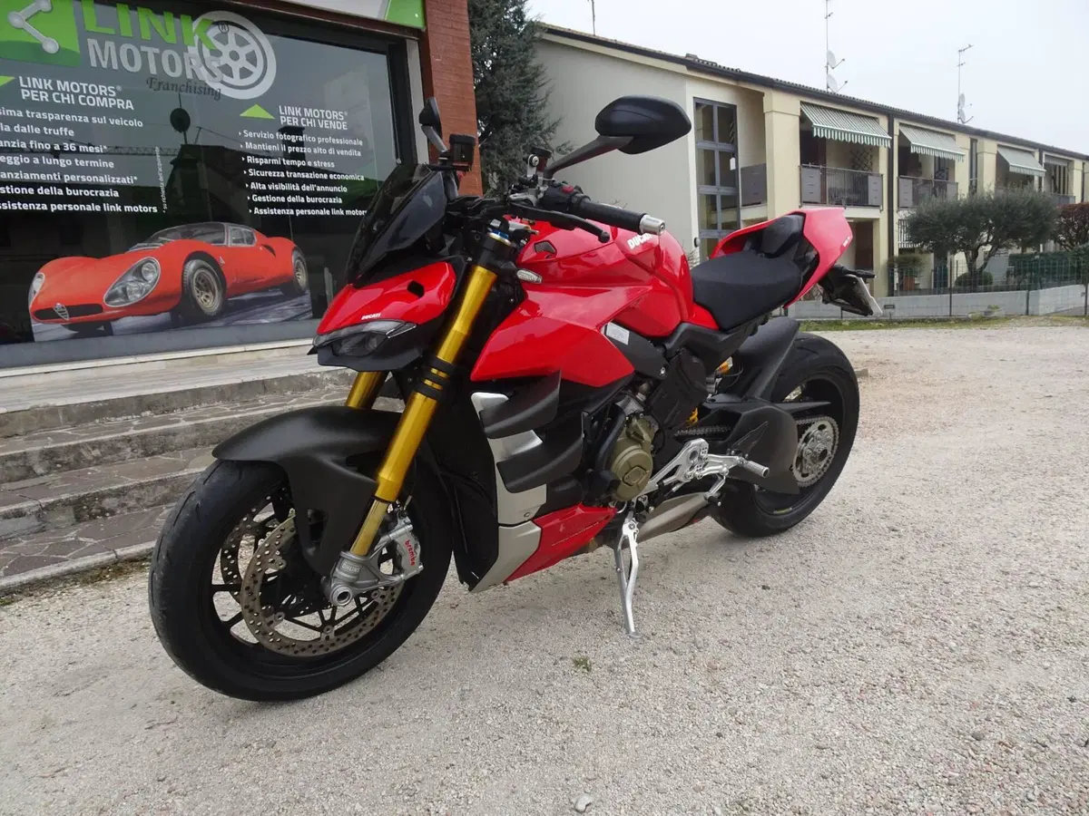 Ducati Streetfighter V4 S (2023 - 24) (2)