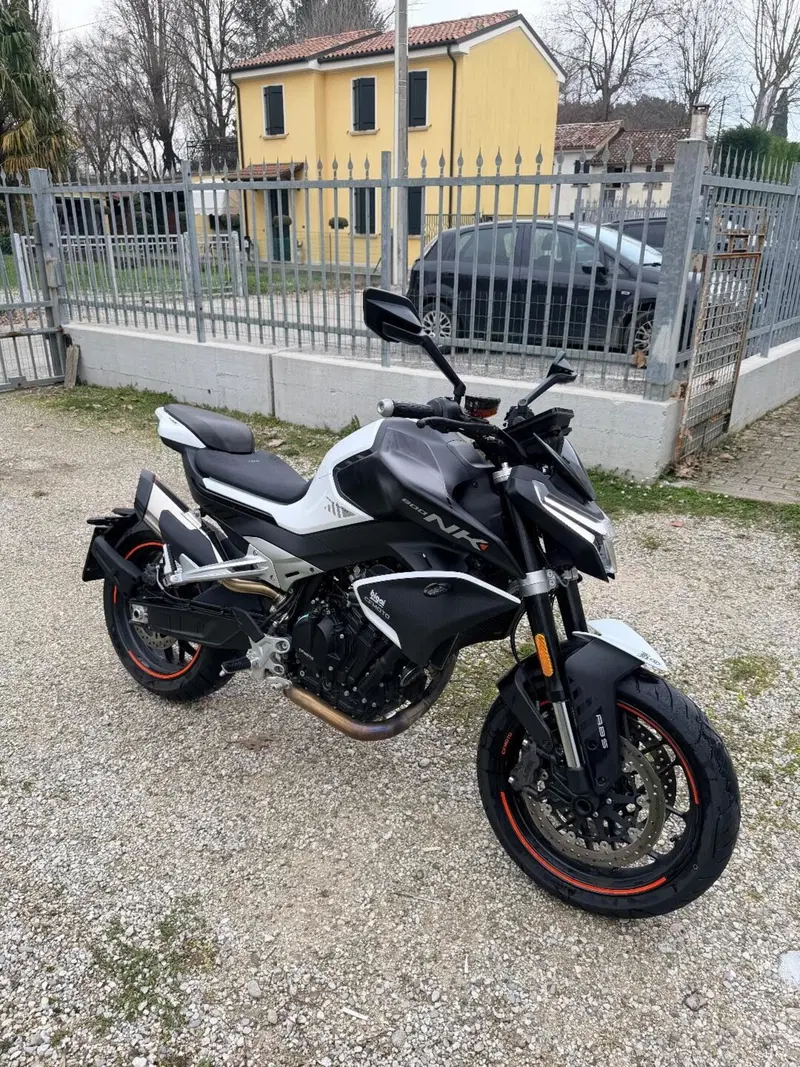 CFMOTO 800NK Advanced (2023 - 26) (10)