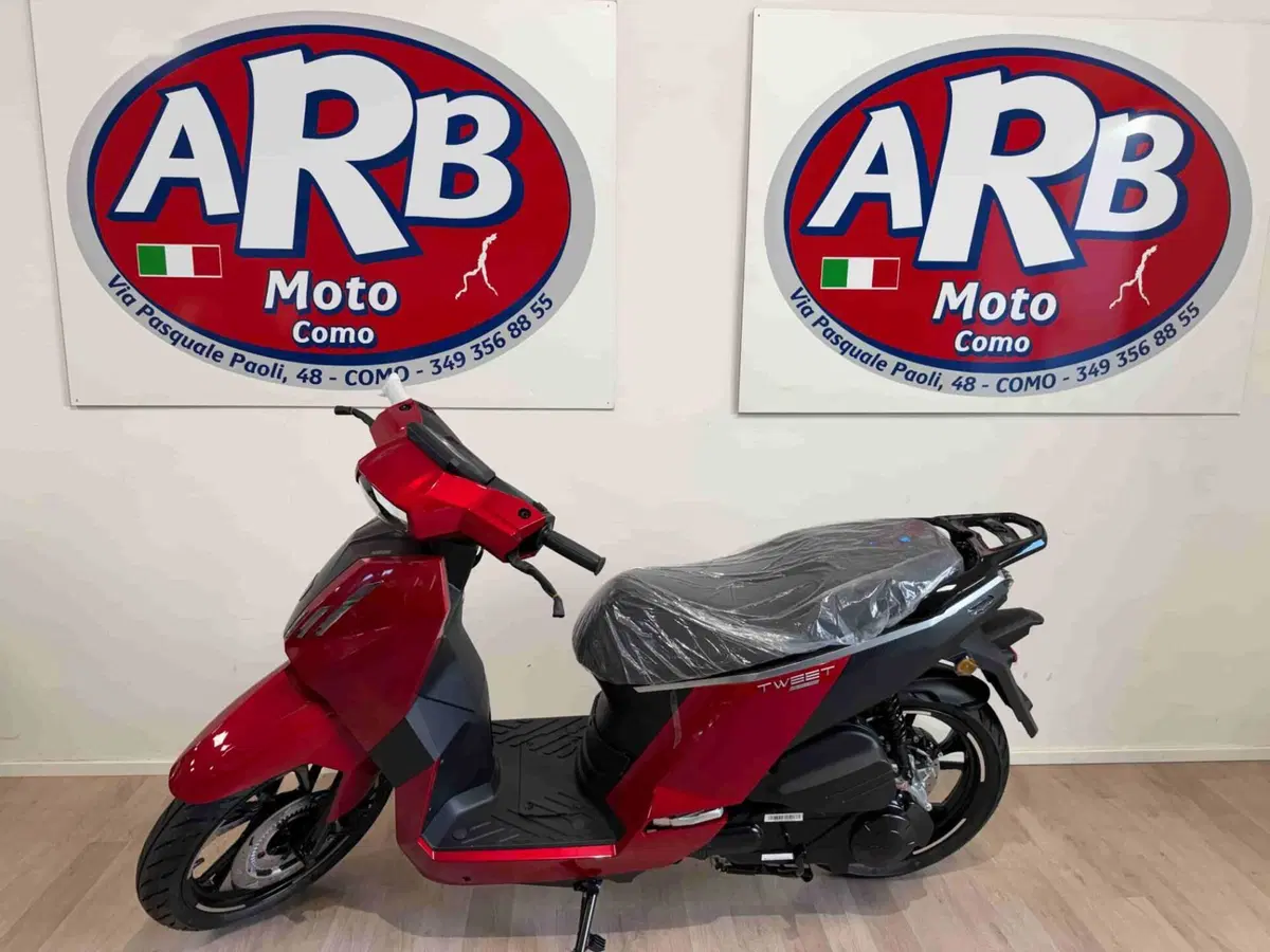 Peugeot Tweet 125 FL Active (2025 - 26) (10)