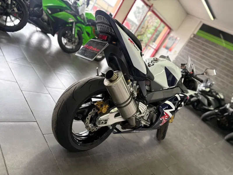 Honda CBR 900 RR Fireblade (2002 - 04) (6)