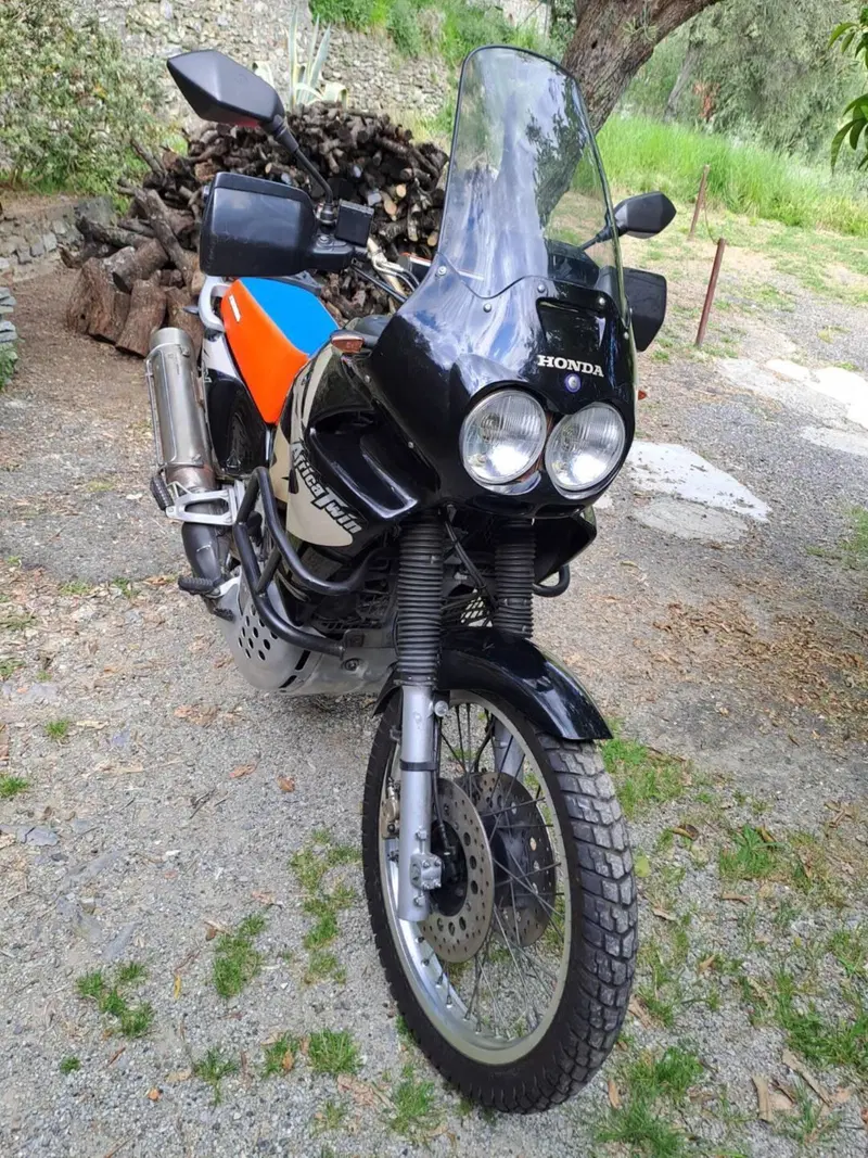 Honda Africa Twin XRV 750 (1996 - 02) (4)