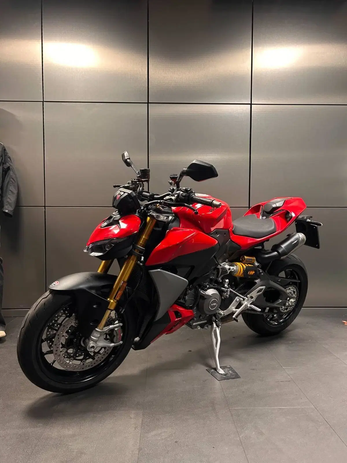 Ducati Streetfighter V2 S (2025 - 26) (4)