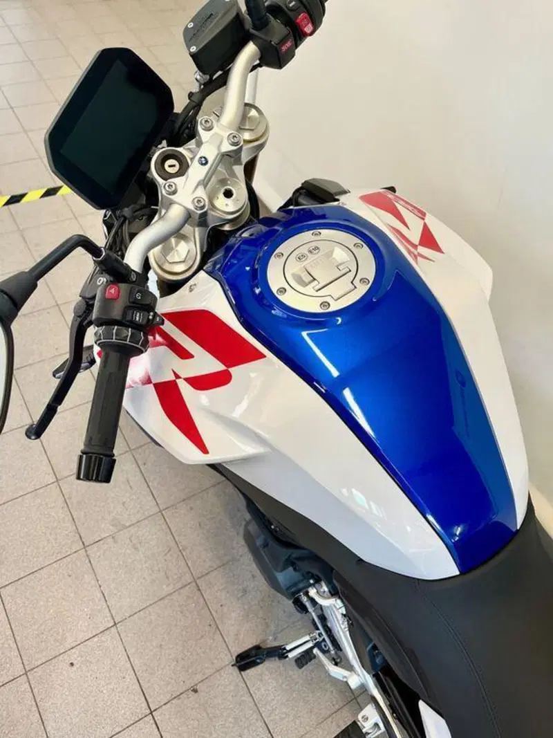 Bmw F 900 R (2021 - 24) (6)