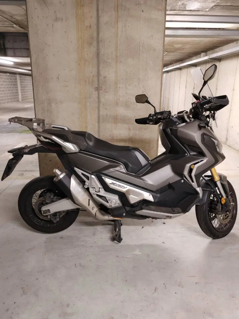 Honda X-ADV 750 (2017) (2)