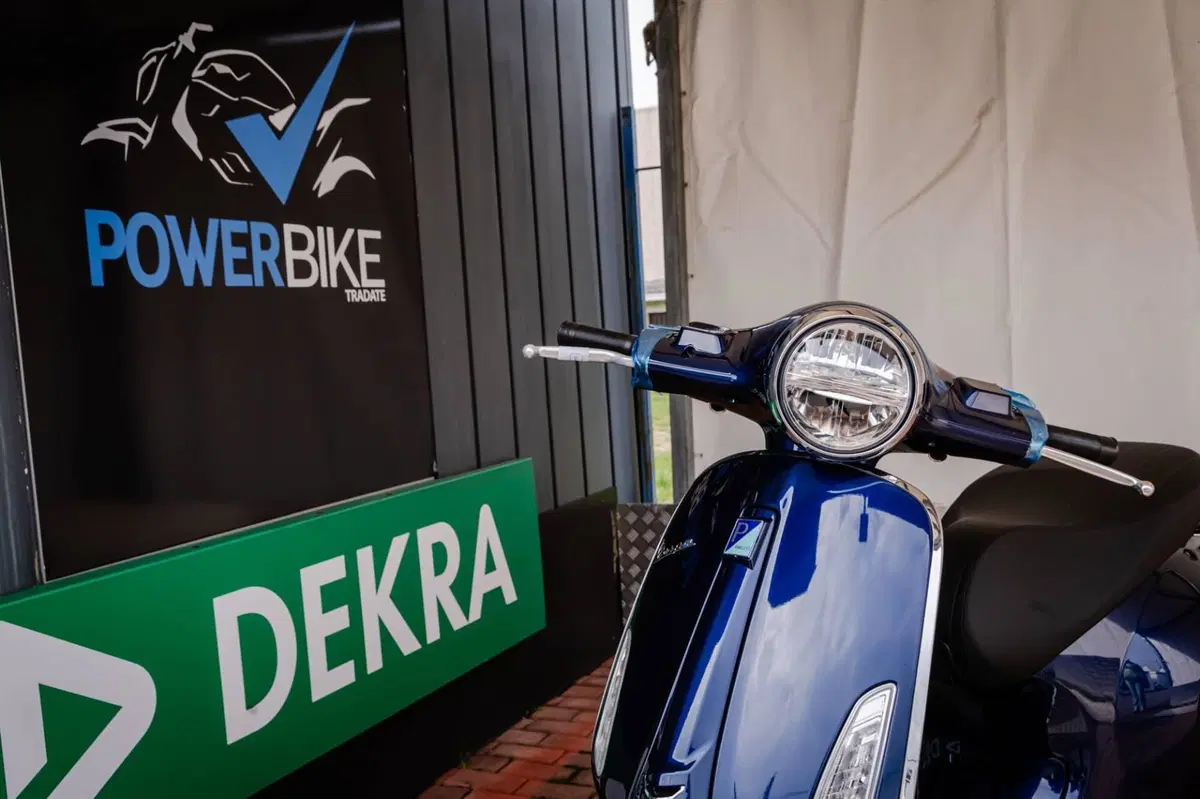 Vespa Primavera 125 (2024 - 25) (12)