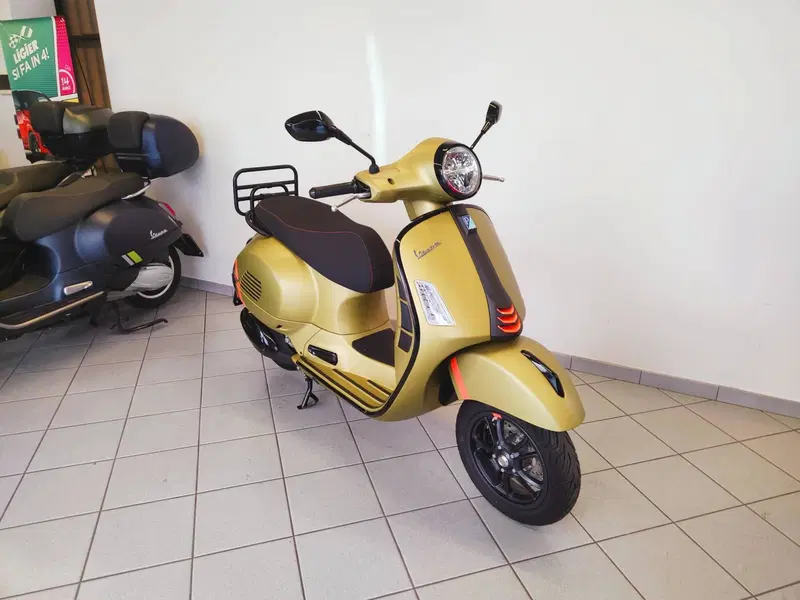 Vespa GTS 300 Super Sport (2023 - 24)