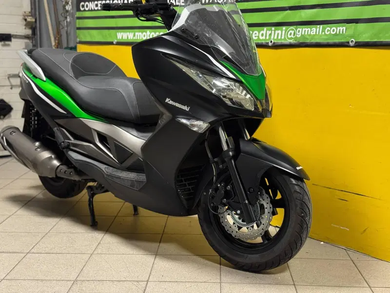 Kawasaki J 300 (2014) (4)