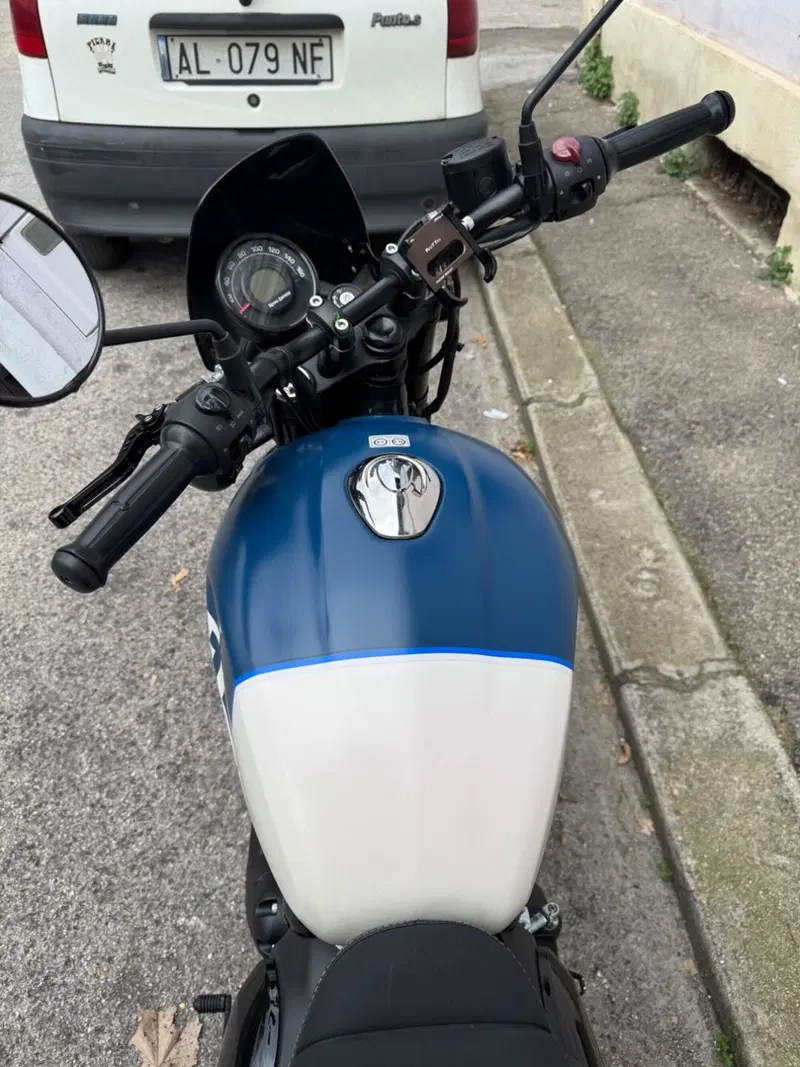 Royal Enfield HNTR 350 (2022 - 26) (12)