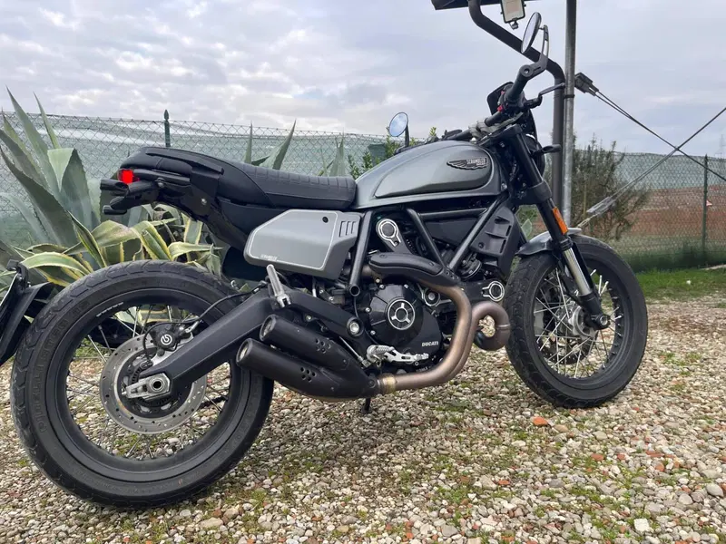 Ducati Scrambler 800 Night Shift (2021 - 22) (5)