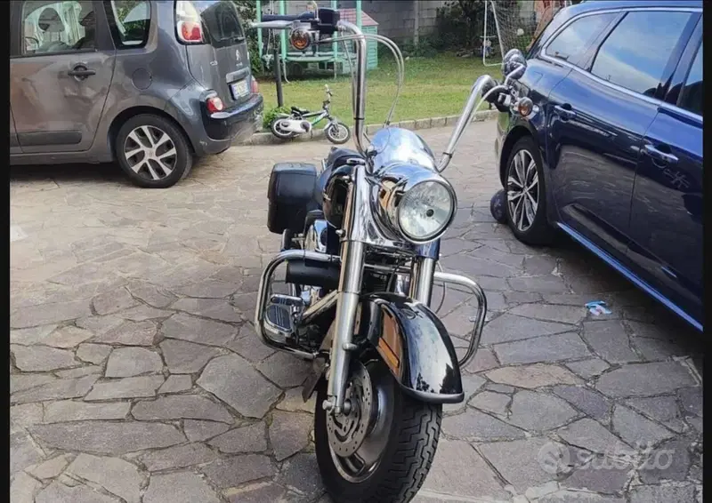 Harley-Davidson 1584 Road King (2006 - 07) - FLHR