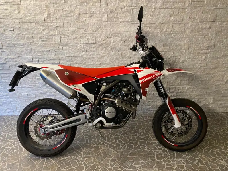 Fantic Motor XMF 125 Motard Performance 4T (2023 - 24)