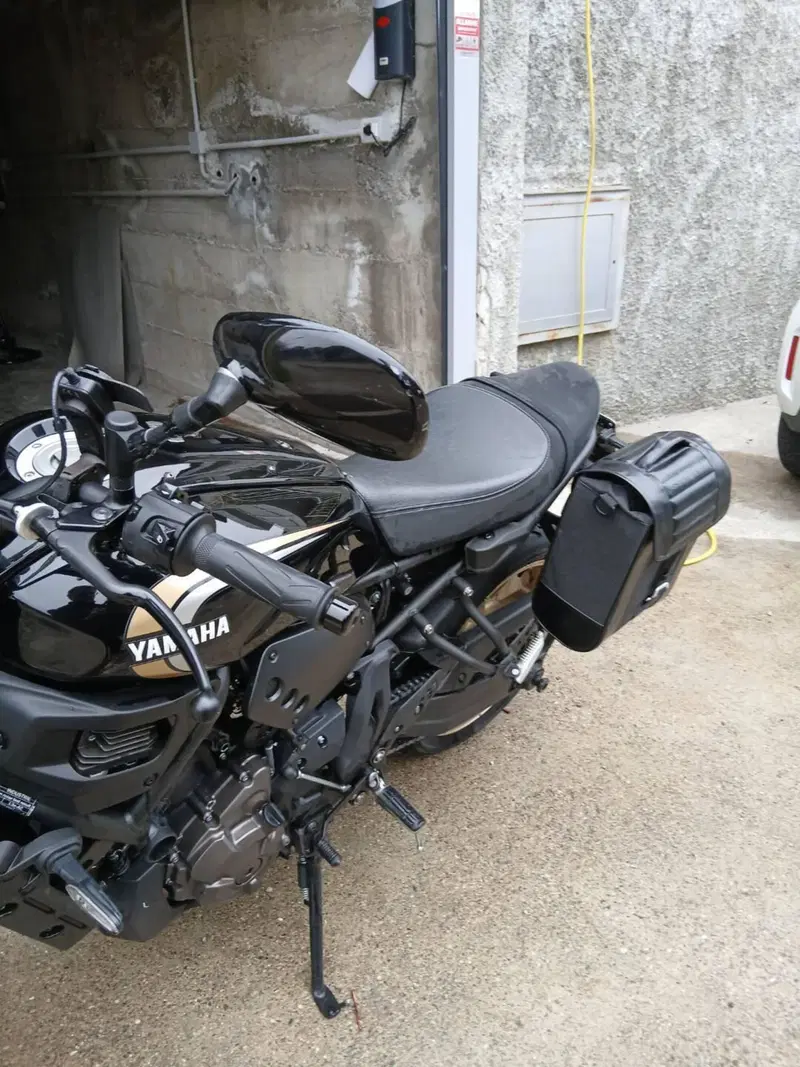Yamaha XSR 700 (2022 - 26) (3)