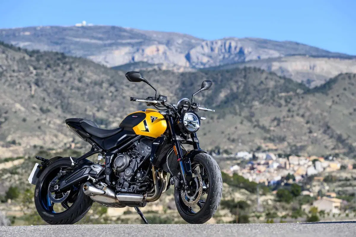 Triumph Trident 660: seconda giovinezza (27)