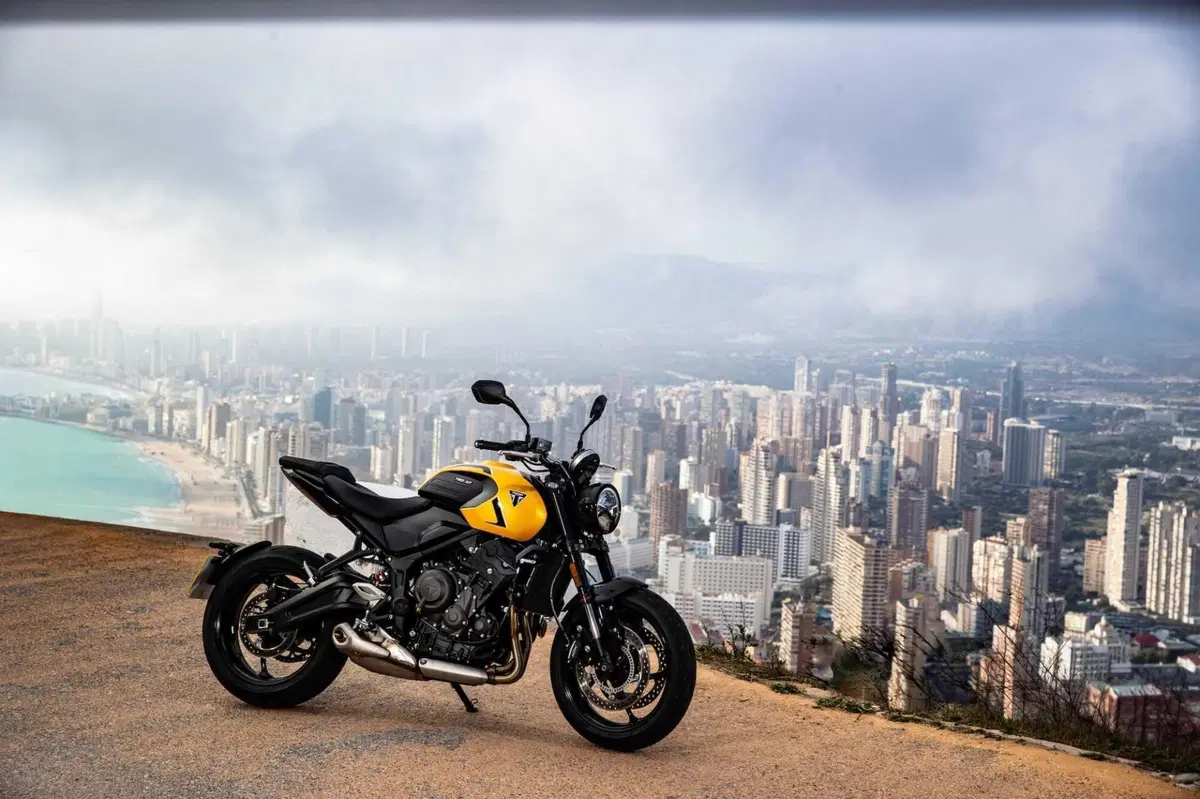 Triumph Trident 660: seconda giovinezza (31)