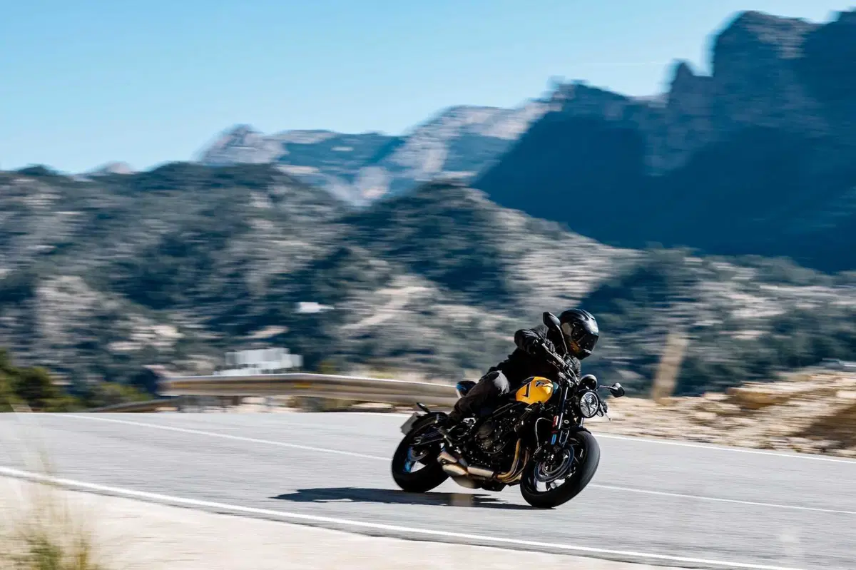 Triumph Trident 660: seconda giovinezza (44)