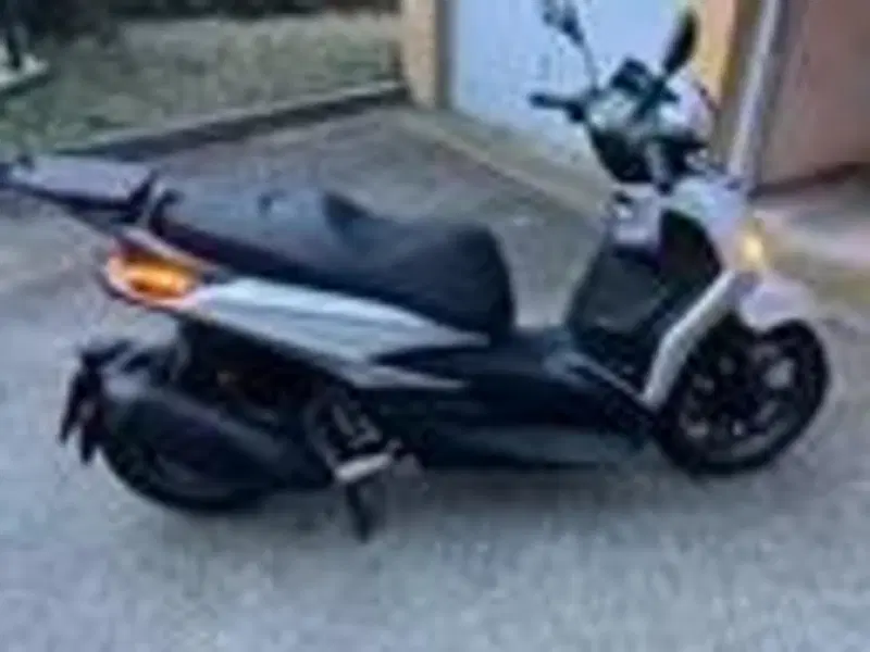 Piaggio Beverly 300 S ABS-ASR (2021 - 25) (4)